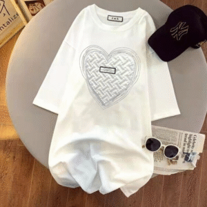 Summer T-shirt Women's Fashion T-shirt Women Graphic Black Girl Cartoon Designer Graphic T-shirt Women