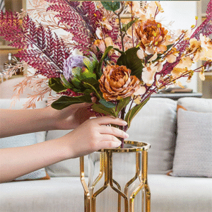Mixed-Color Metal Flower Stand Home Luxury Wedding Table Flower Rack with Glass Vase