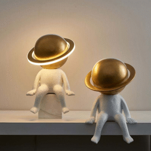 Modern Children's Bedroom Bedside Desk Lamp Simple Resin Table Lamp with for Astronaut Posture Eco-Friendly for Room Decorative