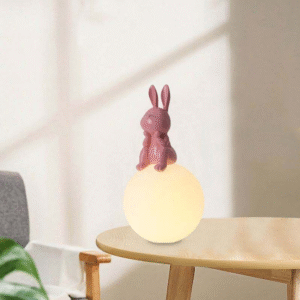 Modern Nordic Designer LED Table Lamps Unique Resin Bunny Decorative Desk Lamps for Bedroom Electric Power Supply Metal Shade